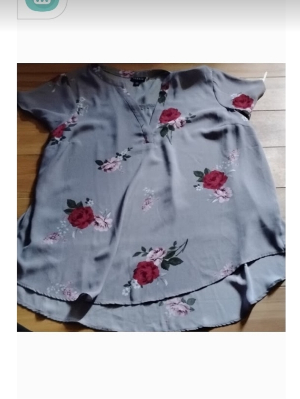 torrid Gray Floral V-Neck Tunic with Red Rose Print